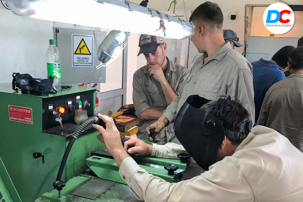 Industria foresto–industrial: CTM Misiones ofrece operarios formados y listos para su inserción laboral 1 Diseno sin titulo 17